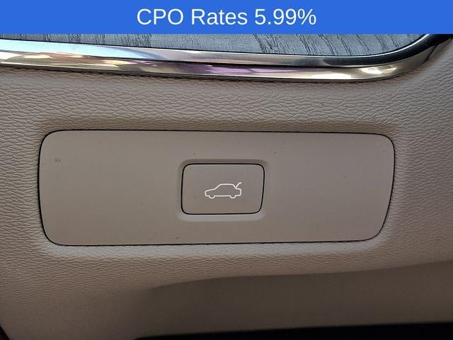 2023 Volvo XC60 B5 AWD Plus Dark Theme