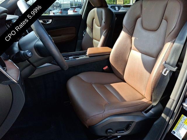 2023 Volvo XC60 B5 AWD Plus Dark Theme
