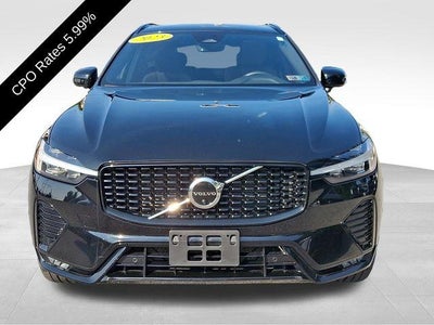 2023 Volvo XC60 B5 AWD Plus Dark Theme