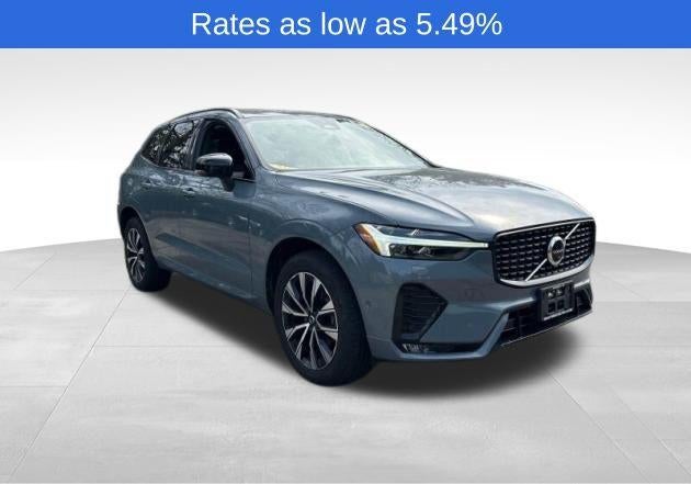 2023 Volvo XC60 B5 AWD Plus Dark Theme