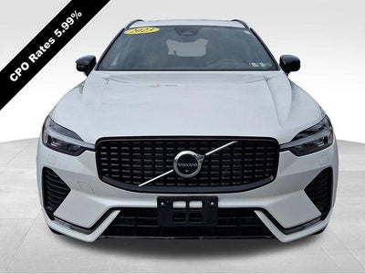 2023 Volvo XC60 B5 AWD Plus Dark Theme