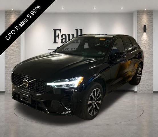 2023 Volvo XC60 B5 AWD Plus Dark Theme