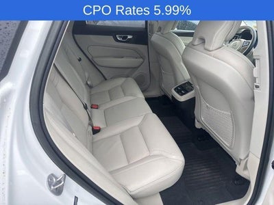 2023 Volvo XC60 B5 AWD Ultimate Dark Theme
