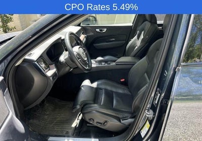 2023 Volvo XC60 B5 AWD Ultimate Dark Theme