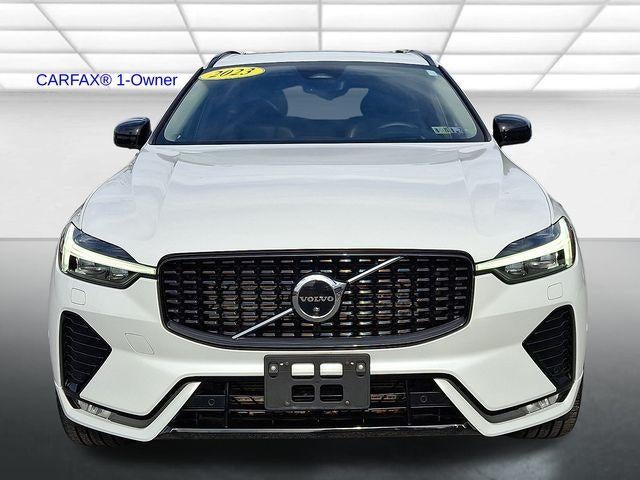 2023 Volvo XC60 B5 AWD Ultimate Dark Theme