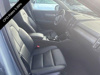 2023 Volvo XC40 B5 AWD Ultimate Bright Theme
