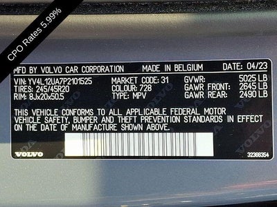 2023 Volvo XC40 B5 AWD Ultimate Bright Theme
