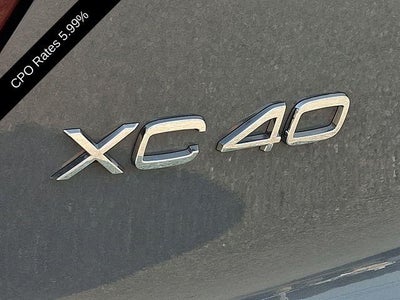 2023 Volvo XC40 B5 AWD Ultimate Bright Theme