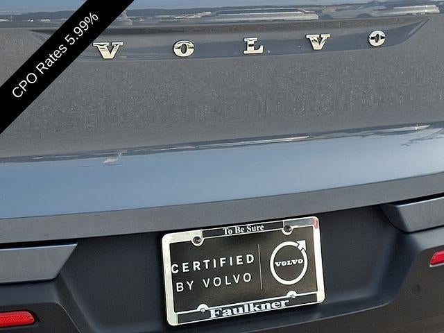 2023 Volvo XC40 B5 AWD Ultimate Bright Theme
