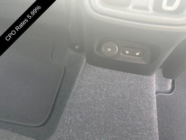 2023 Volvo XC40 B5 AWD Ultimate Bright Theme