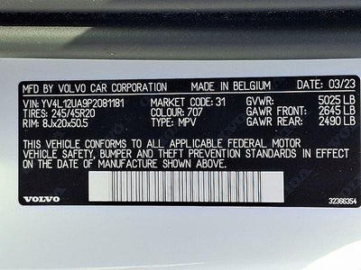 2023 Volvo XC40 B5 AWD Ultimate Bright Theme