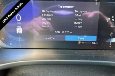 2023 Volvo XC40 B5 AWD Ultimate Bright Theme