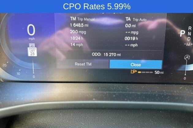 2023 Volvo XC40 B5 AWD Ultimate Bright Theme