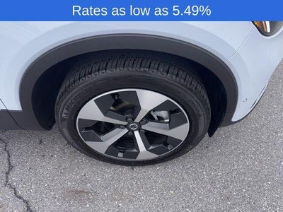 2026 Volvo XC40 B5 AWD Plus