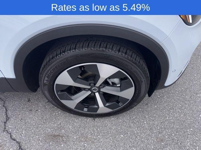 2026 Volvo XC40 B5 AWD Plus