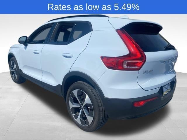 2026 Volvo XC40 B5 AWD Plus