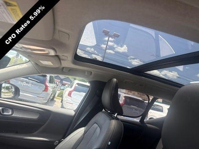 2024 Volvo XC40 B5 AWD Plus Bright Theme