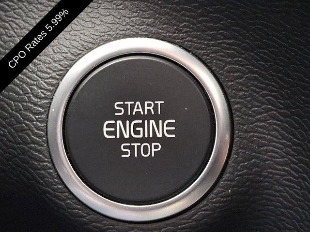 2024 Volvo XC40 B5 AWD Plus Bright Theme