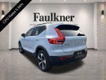 2024 Volvo XC40 B5 AWD Plus Dark Theme