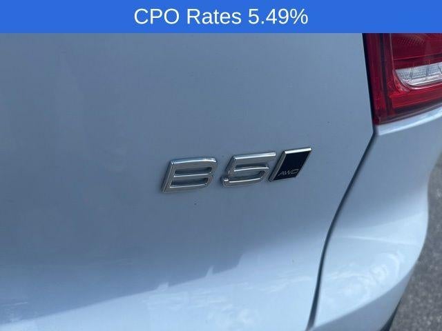 2024 Volvo XC40 B5 AWD Plus Dark Theme