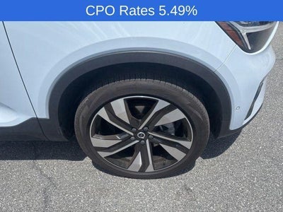 2024 Volvo XC40 B5 AWD Plus Dark Theme
