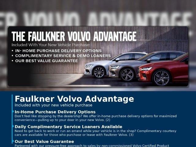 2024 Volvo XC40 B5 AWD Ultimate Dark Theme