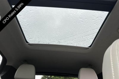 2025 Volvo XC40 B5 AWD Ultra Dark Theme