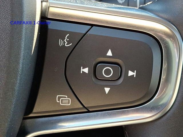 2023 Volvo XC40 B5 AWD Plus Bright Theme