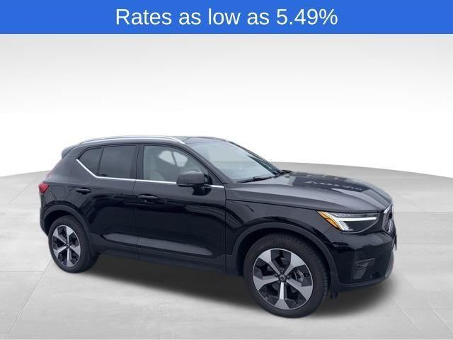 2023 Volvo XC40 B5 AWD Plus Bright Theme