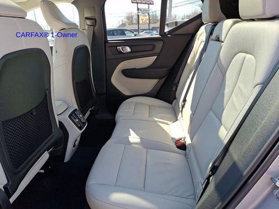 2023 Volvo XC40 B5 AWD Plus Bright Theme
