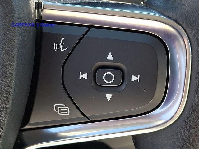 2023 Volvo XC40 B5 AWD Plus Bright Theme