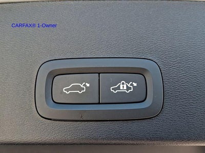 2023 Volvo XC40 B5 AWD Plus Bright Theme