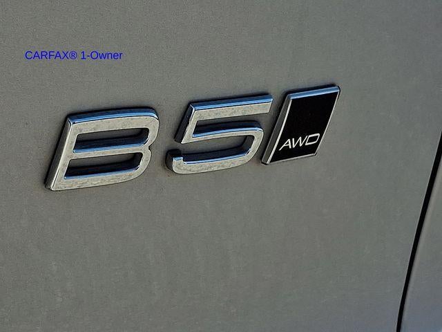 2023 Volvo XC40 B5 AWD Plus Bright Theme