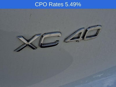 2023 Volvo XC40 B5 AWD Plus Dark Theme
