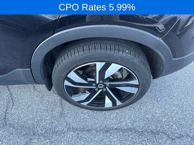 2023 Volvo XC40 B5 AWD Plus Dark Theme