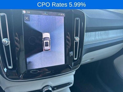 2023 Volvo XC40 B5 AWD Plus Dark Theme