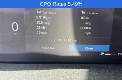 2023 Volvo XC40 B5 AWD Plus Dark Theme