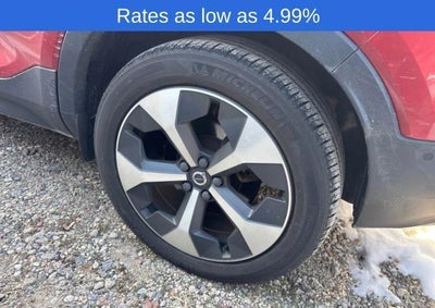 2023 Volvo XC40 B5 AWD Plus Dark Theme