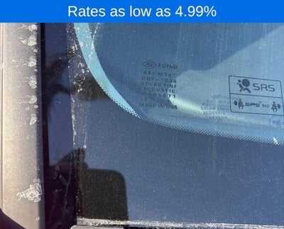 2023 Volvo XC40 B5 AWD Plus Dark Theme