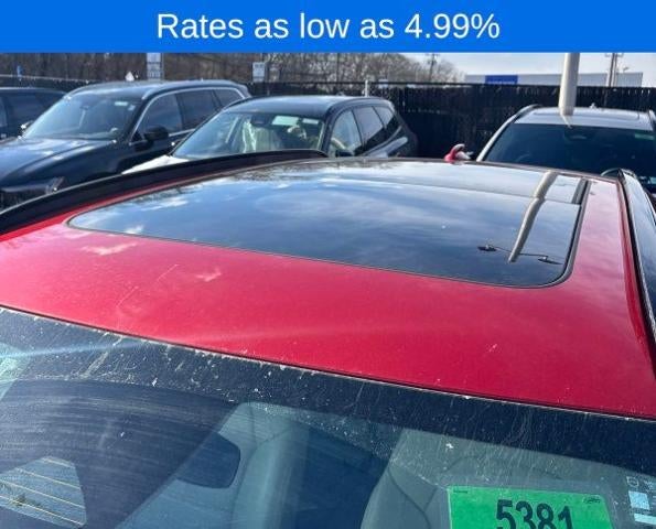 2023 Volvo XC40 B5 AWD Plus Dark Theme