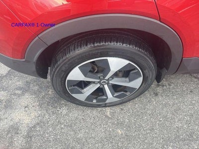 2023 Volvo XC40 B5 AWD Plus Dark Theme