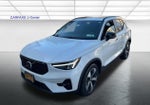 2023 Volvo XC40 B5 AWD Plus Dark Theme