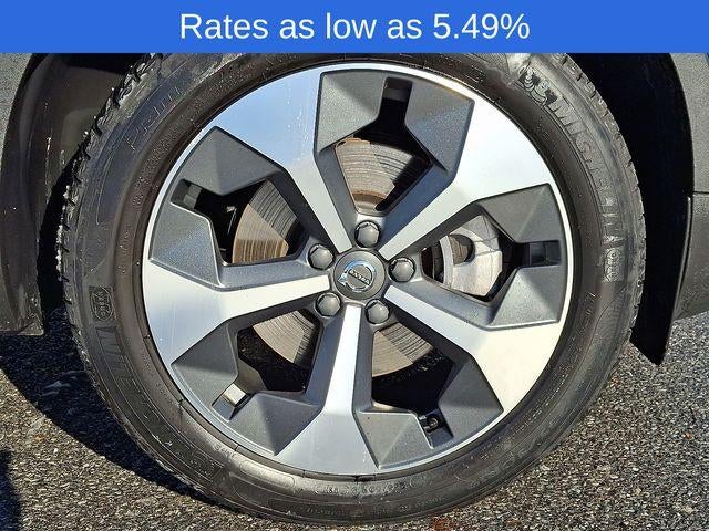 2023 Volvo XC40 B5 AWD Plus Dark Theme