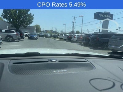 2023 Volvo XC40 B5 AWD Plus Dark Theme