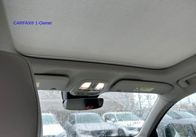 2023 Volvo XC40 B5 AWD Plus Dark Theme