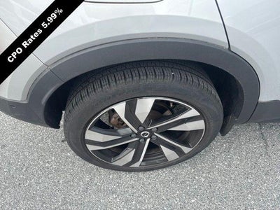 2023 Volvo XC40 B5 AWD Plus Dark Theme