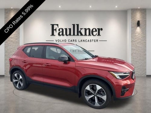 2023 Volvo XC40 B5 AWD Plus Dark Theme