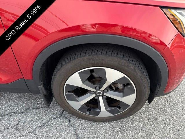 2023 Volvo XC40 B5 AWD Plus Dark Theme