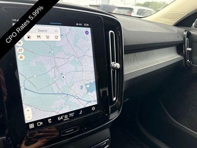 2023 Volvo XC40 B5 AWD Plus Dark Theme