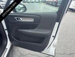 2023 Volvo XC40 B5 AWD Plus Dark Theme